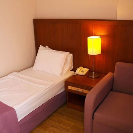 Avisos Hotel And Apartment Marmaris Esterno foto